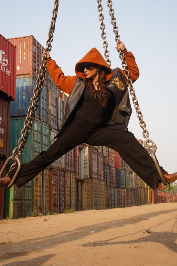 Hoodie Three - Image 5